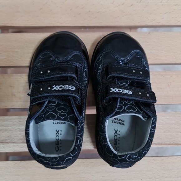 Geox Kids Toddler Millie Sneaker - Picture 7 of 9